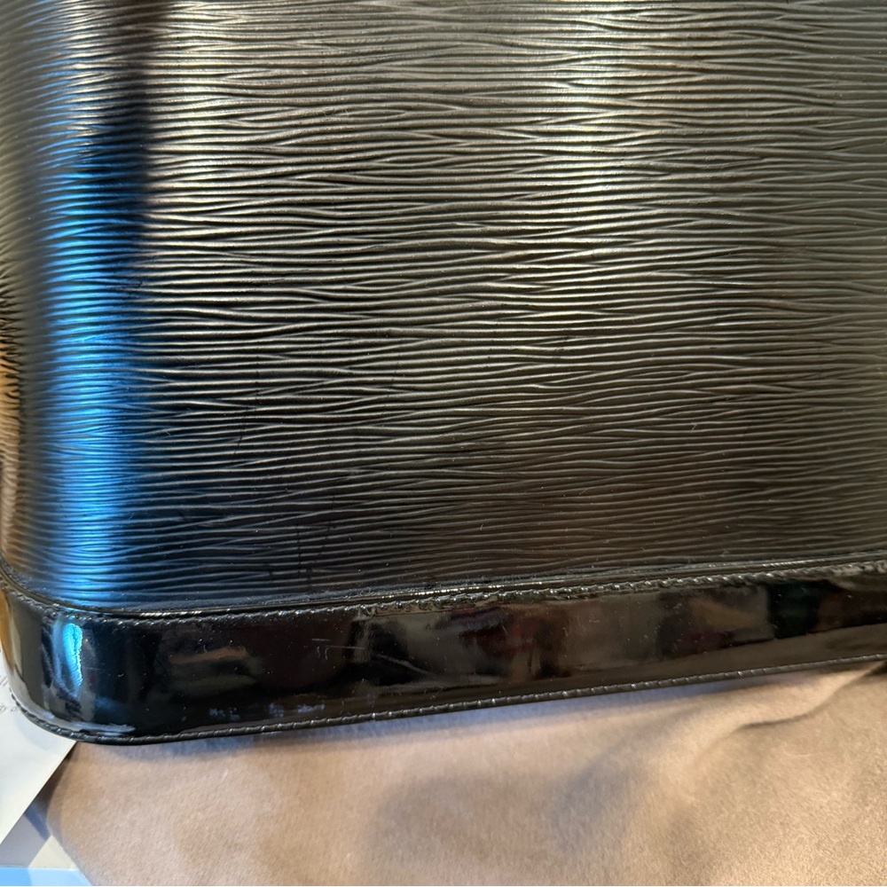 Vintage Louis Vuitton Alma GM electric epi EUC black epi Leather - Picture 16 of 17